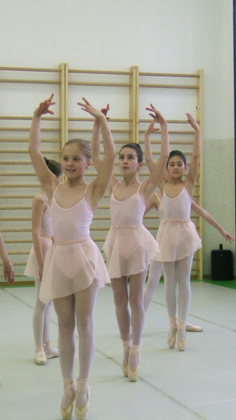 snmek051.jpg